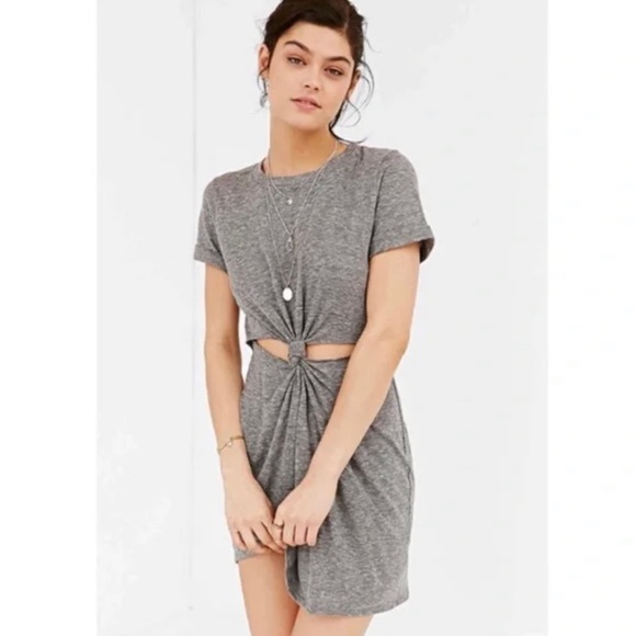 Honey Punch Cutout Knot T-Shirt Dress - Picture 4 of 4